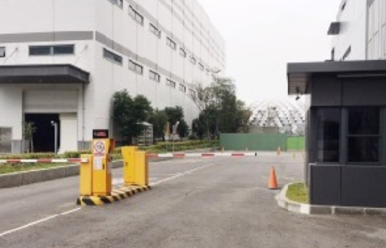 軟體園區鴻海大樓停車場
